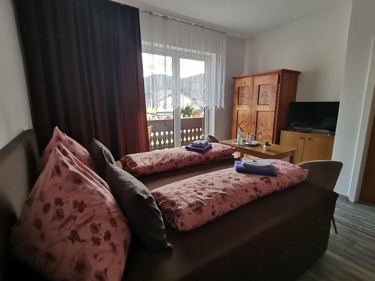 Haus Bergblick Fruehstueckspension Oberort Exterior foto